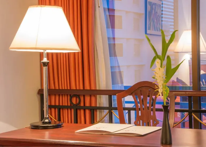 Tai Pan Hotel 4*