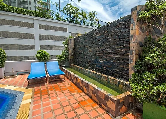 Tai Pan Hotel 4*