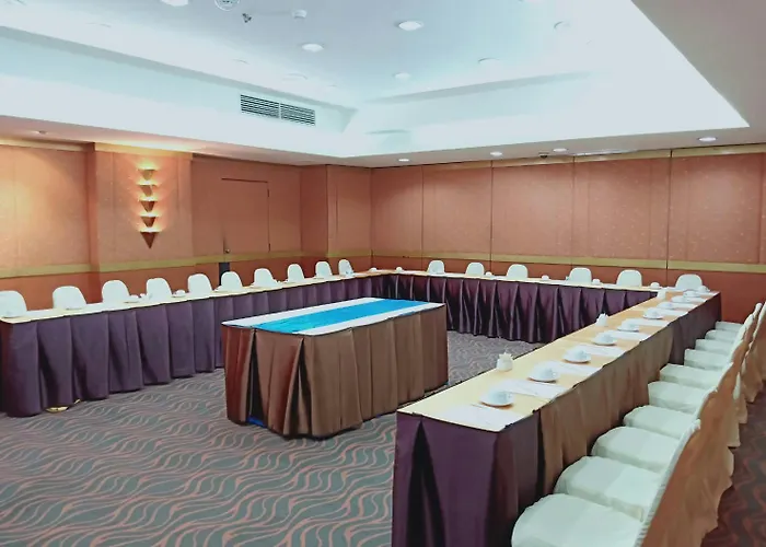 Hotell Tai Pan 4*